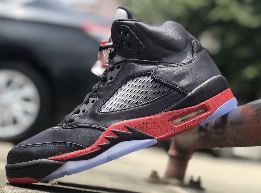 Air Jordan 5,Satin,AJ5,136027- 气场依旧强大!丝绸 Air Jordan 5 Satin 更多实物图释出 Air Jordan 5,Satin,AJ5,136027- 气场依旧强大!丝绸 Air Jordan 5 Satin 更多实物图释出