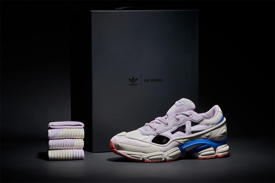 Ozweego,Raf Simons,adidas 镂空鞋身的 adidas by Raf Simons Ozweego 有了美国配色! Ozweego,Raf Simons,adidas 镂空鞋身的 adidas by Raf Simons Ozweego 有了美国配色!