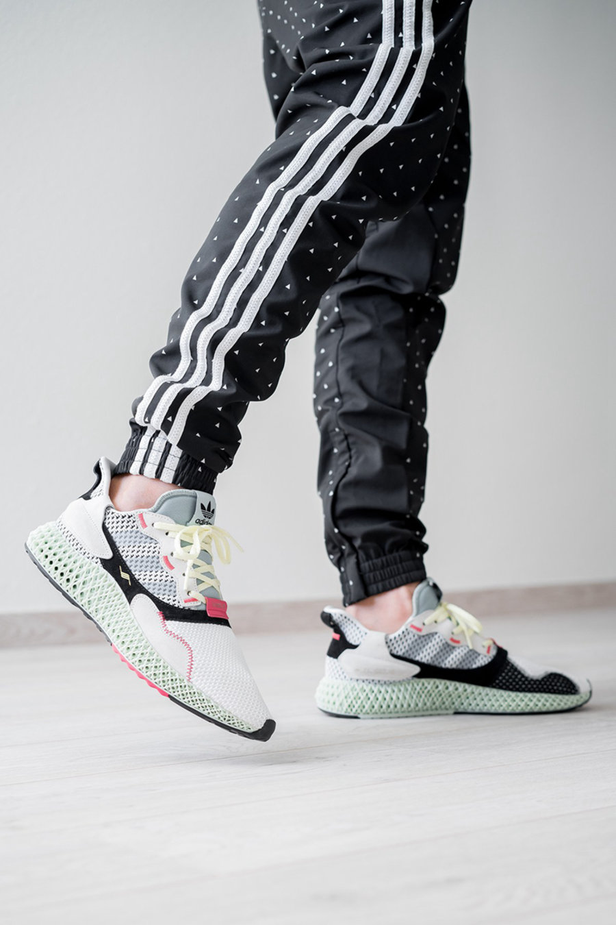 addias,4D,ZX 4000 动辄上万的 4D 跑鞋本月迎来新品登场!价格似乎更 “亲民”! addias,4D,ZX 4000 动辄上万的 4D 跑鞋本月迎来新品登场!价格似乎更 “亲民”!