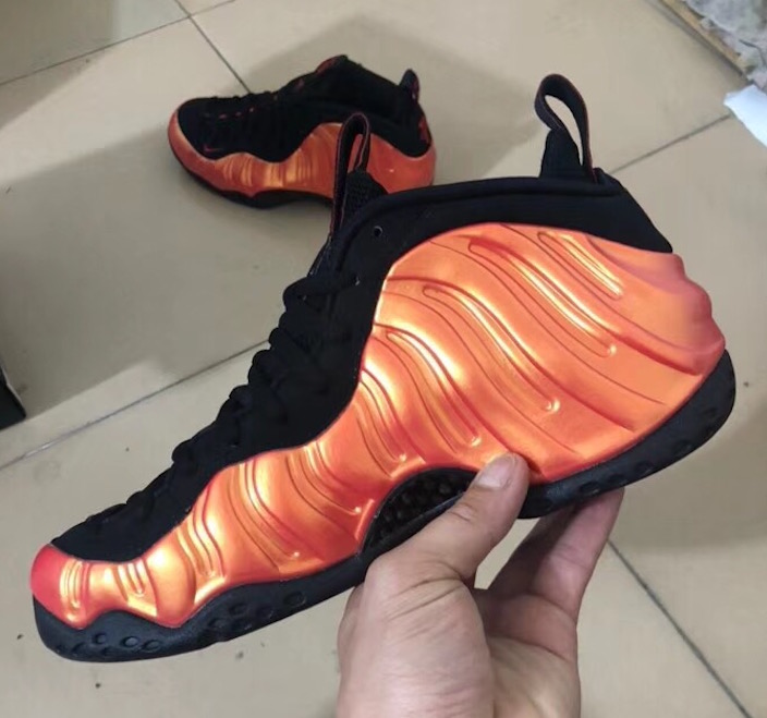 Nike,Air Foamposite One,发售 脚踩辣椒抵御寒流!Air Foamposite One 辣椒喷实物曝光 Nike,Air Foamposite One,发售 脚踩辣椒抵御寒流!Air Foamposite One 辣椒喷实物曝光