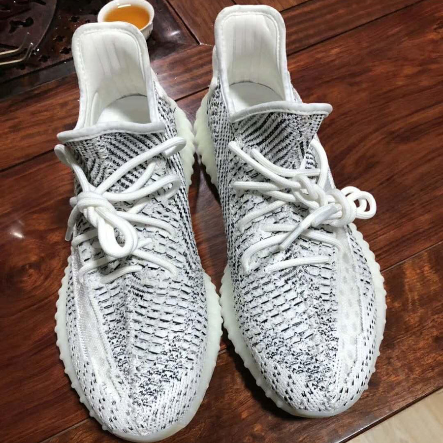 adidas,Boost 350 V2 实物细节还不错!全新 Yeezy Boost 350 V2 将于 12 月发售! adidas,Boost 350 V2 实物细节还不错!全新 Yeezy Boost 350 V2 将于 12 月发售!