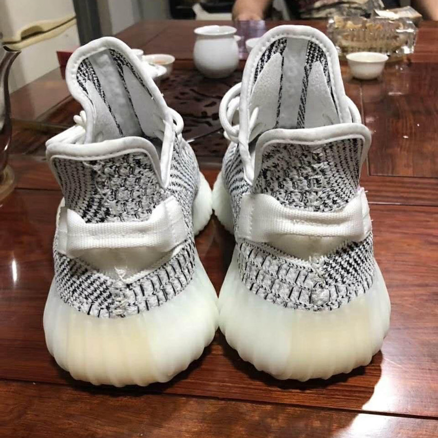 adidas,Boost 350 V2 实物细节还不错!全新 Yeezy Boost 350 V2 将于 12 月发售! adidas,Boost 350 V2 实物细节还不错!全新 Yeezy Boost 350 V2 将于 12 月发售!