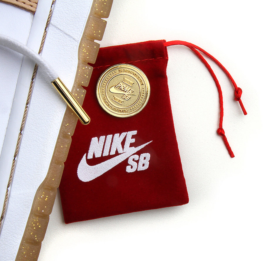 Premier,Nike,SB Dunk High,8817 刮刮乐又来了!Premier x Nike SB Dunk High 金币套装图赏 Premier,Nike,SB Dunk High,8817 刮刮乐又来了!Premier x Nike SB Dunk High 金币套装图赏