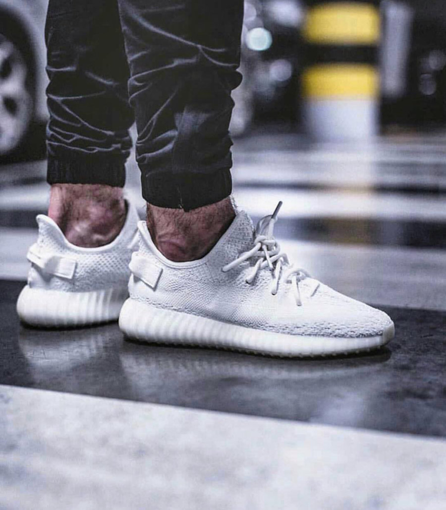 adidas,Yeezy 350 V2,发售 官方终于确认!纯白 Yeezy 350 V2 将于 9 月 21 日再度发售 adidas,Yeezy 350 V2,发售 官方终于确认!纯白 Yeezy 350 V2 将于 9 月 21 日再度发售