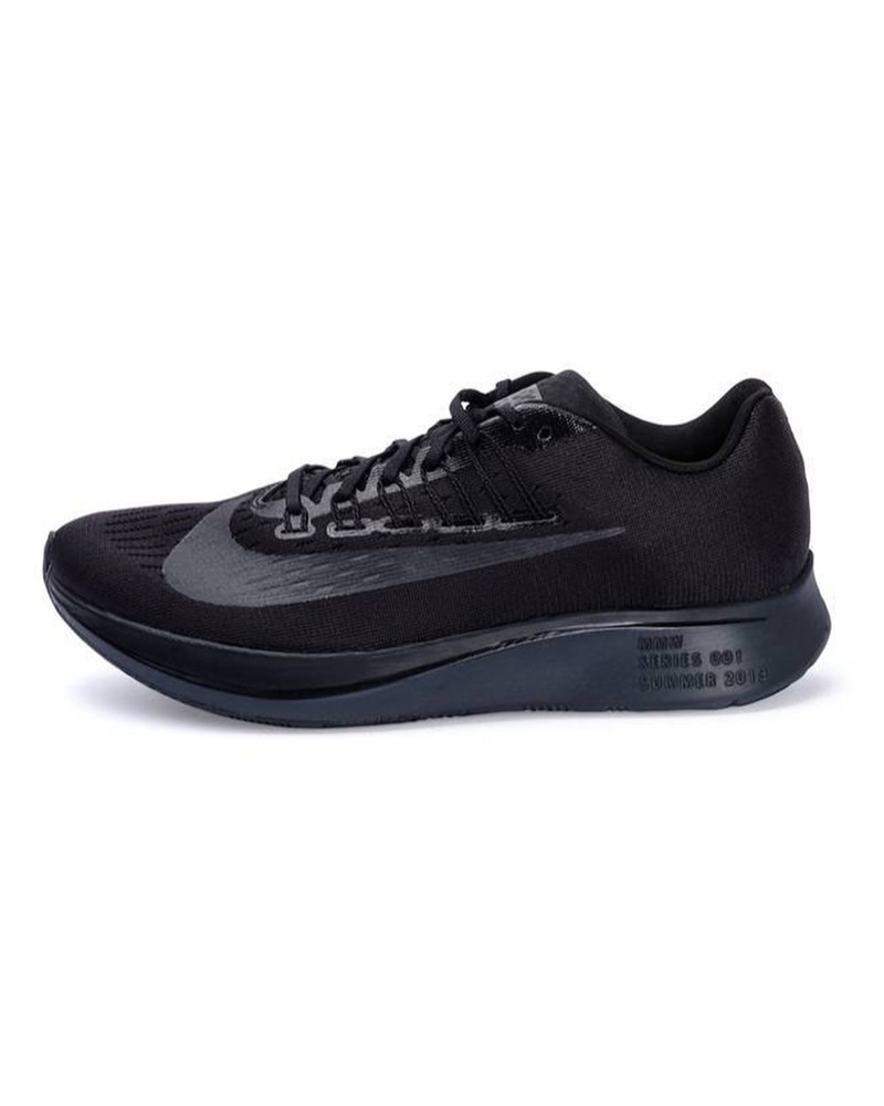 Nike,MMW,Matthew M Williams,联名 黑魂机能造型!MMW 联名 Nike 亲友版跑鞋两双同时曝光 Nike,MMW,Matthew M Williams,联名 黑魂机能造型!MMW 联名 Nike 亲友版跑鞋两双同时曝光