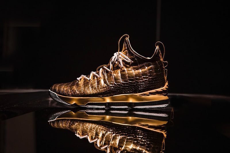 The Shoe Surgeon,LeBron,Nike,L 史上最贵 LBJ15 诞生!到底有多炸,看了才知道! The Shoe Surgeon,LeBron,Nike,L 史上最贵 LBJ15 诞生!到底有多炸,看了才知道!