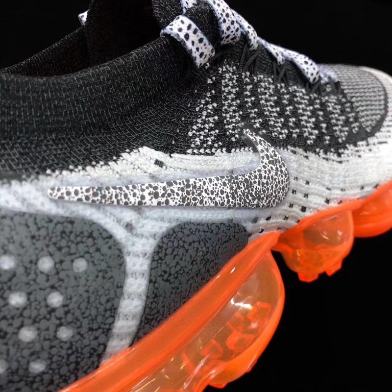 Nike,VaporMax 2.0,Mango,942842 黑白之外的亮点!VaporMax 2.0 “Mango” 最新实物图曝光 Nike,VaporMax 2.0,Mango,942842 黑白之外的亮点!VaporMax 2.0 “Mango” 最新实物图曝光