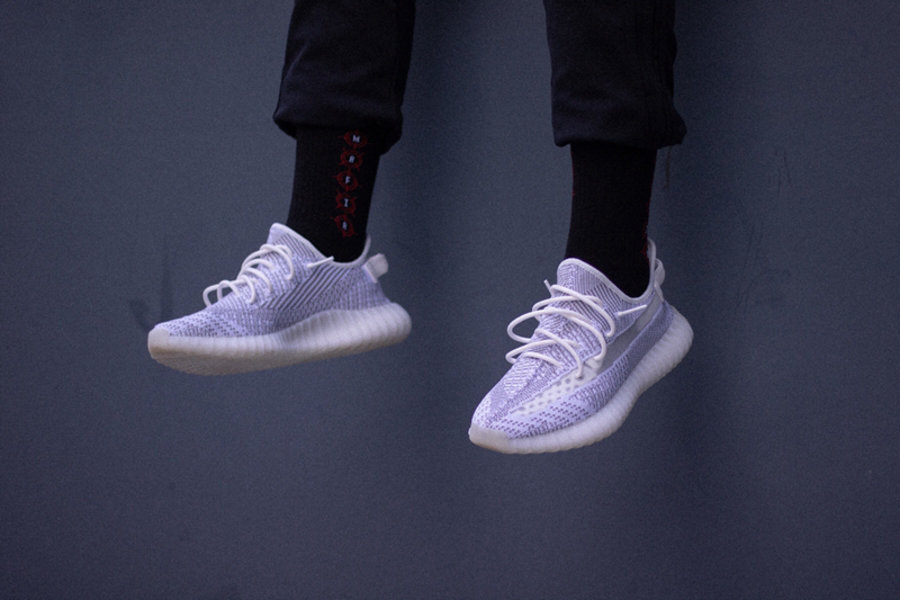 Yeezy 350 V2,adidas,上脚,开箱,发售 目前最清晰实物上脚释出!Yeezy 350 V2 “Static” 将于年底发售 Yeezy 350 V2,adidas,上脚,开箱,发售 目前最清晰实物上脚释出!Yeezy 350 V2 “Static” 将于年底发售