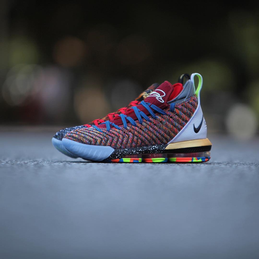 Nike,LeBron 16 鸳鸯配色实物释出!LeBron 16 “1 THRU 5” 本周发售! Nike,LeBron 16 鸳鸯配色实物释出!LeBron 16 “1 THRU 5” 本周发售!