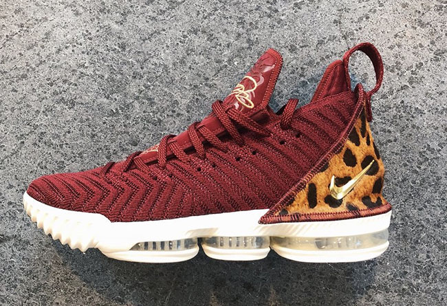 Nike,发售,LeBron 16,King 不输特别版的细节刻画!Nike LeBron 16 “King” 实物近览! Nike,发售,LeBron 16,King 不输特别版的细节刻画!Nike LeBron 16 “King” 实物近览!