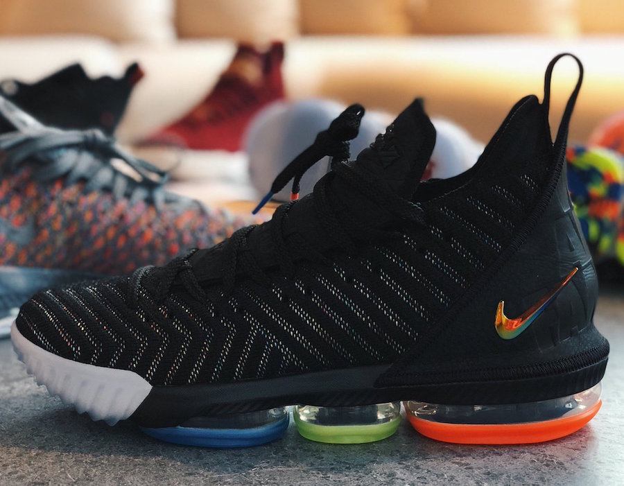 Nike,LeBron 16,发售 多彩拼接外底!这双意义深刻的全新 LeBron 16 将于年底发售 Nike,LeBron 16,发售 多彩拼接外底!这双意义深刻的全新 LeBron 16 将于年底发售