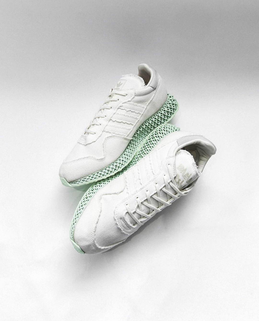 Daniel Arsham,adidas 这个艺术家联名的4D 跑鞋市价过万,设计背后的故事你了解么? Daniel Arsham,adidas 这个艺术家联名的4D 跑鞋市价过万,设计背后的故事你了解么?
