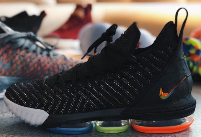 Nike,LeBron 16,I Promise 勒布朗慈善配色!细节超丰富的彩虹 LeBron 16 “I Promise” 即将发售! Nike,LeBron 16,I Promise 勒布朗慈善配色!细节超丰富的彩虹 LeBron 16 “I Promise” 即将发售!