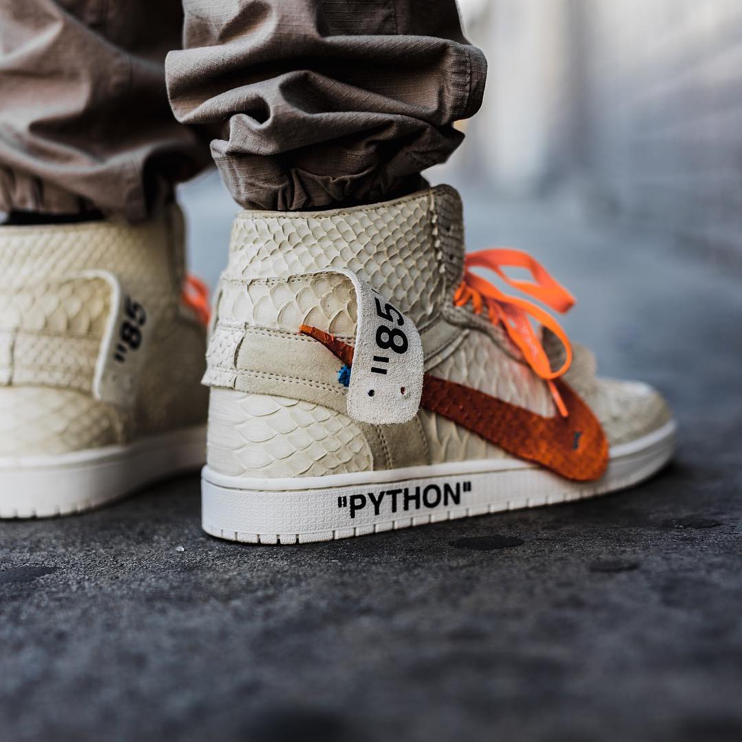 OFF-WHITE,Air Jordan 1,The Sho 不给糖糖就捣蛋!OFF-WHITE x Air Jordan 1 “万圣节” 实物美图 OFF-WHITE,Air Jordan 1,The Sho 不给糖糖就捣蛋!OFF-WHITE x Air Jordan 1 “万圣节” 实物美图