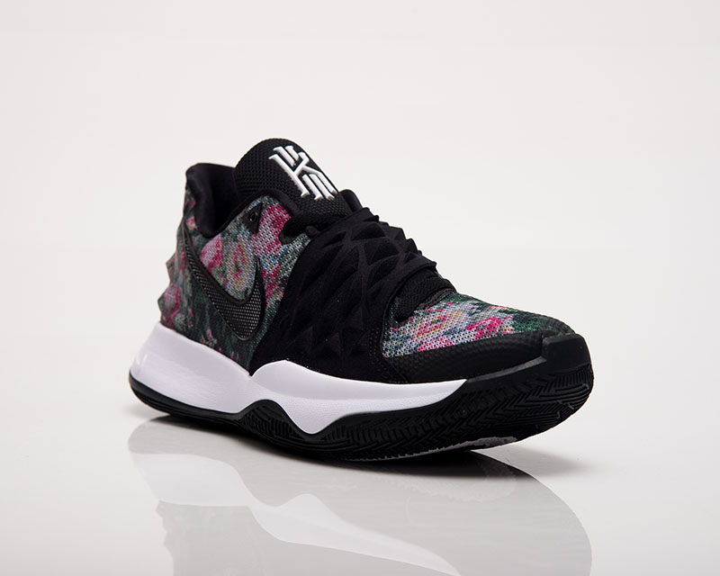 Nike,Kyrie Low,Floral,AO8979-0 实战鞋也要骚气十足!花卉主题 Nike Kyrie Low “Floral” 现已发售 Nike,Kyrie Low,Floral,AO8979-0 实战鞋也要骚气十足!花卉主题 Nike Kyrie Low “Floral” 现已发售
