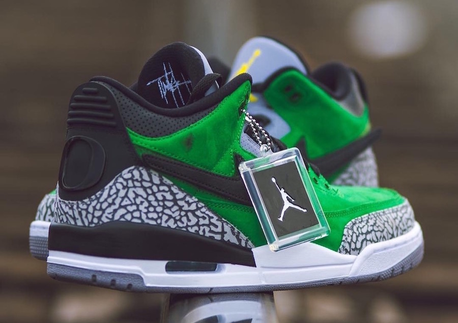 AJ3,AirJordan3,发售,Oregon Ducks 鞋王塔克何时上脚?俄勒冈鸭队 Air Jordan 3 PE 实物太帅了 AJ3,AirJordan3,发售,Oregon Ducks 鞋王塔克何时上脚?俄勒冈鸭队 Air Jordan 3 PE 实物太帅了