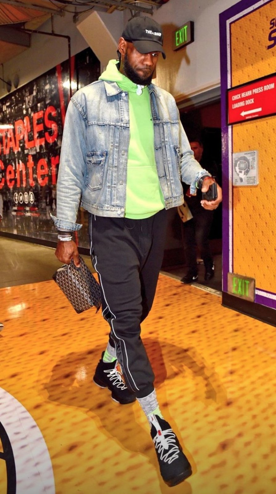 AJ5,Air Jordan 5,LeBron 15 你没见过的 Air Jordan 5 x LeBron 15,詹姆斯已经穿上了! AJ5,Air Jordan 5,LeBron 15 你没见过的 Air Jordan 5 x LeBron 15,詹姆斯已经穿上了!