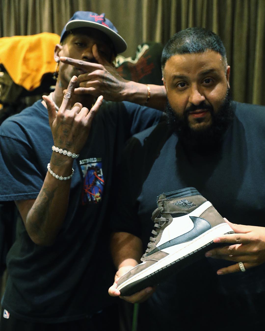 DJ Khaled,Air Jordan 1,AJ1,发售, 明星鞋王 DJ Khaled 来打 Call!Travis Scott x AJ1 实物曝光 DJ Khaled,Air Jordan 1,AJ1,发售, 明星鞋王 DJ Khaled 来打 Call!Travis Scott x AJ1 实物曝光