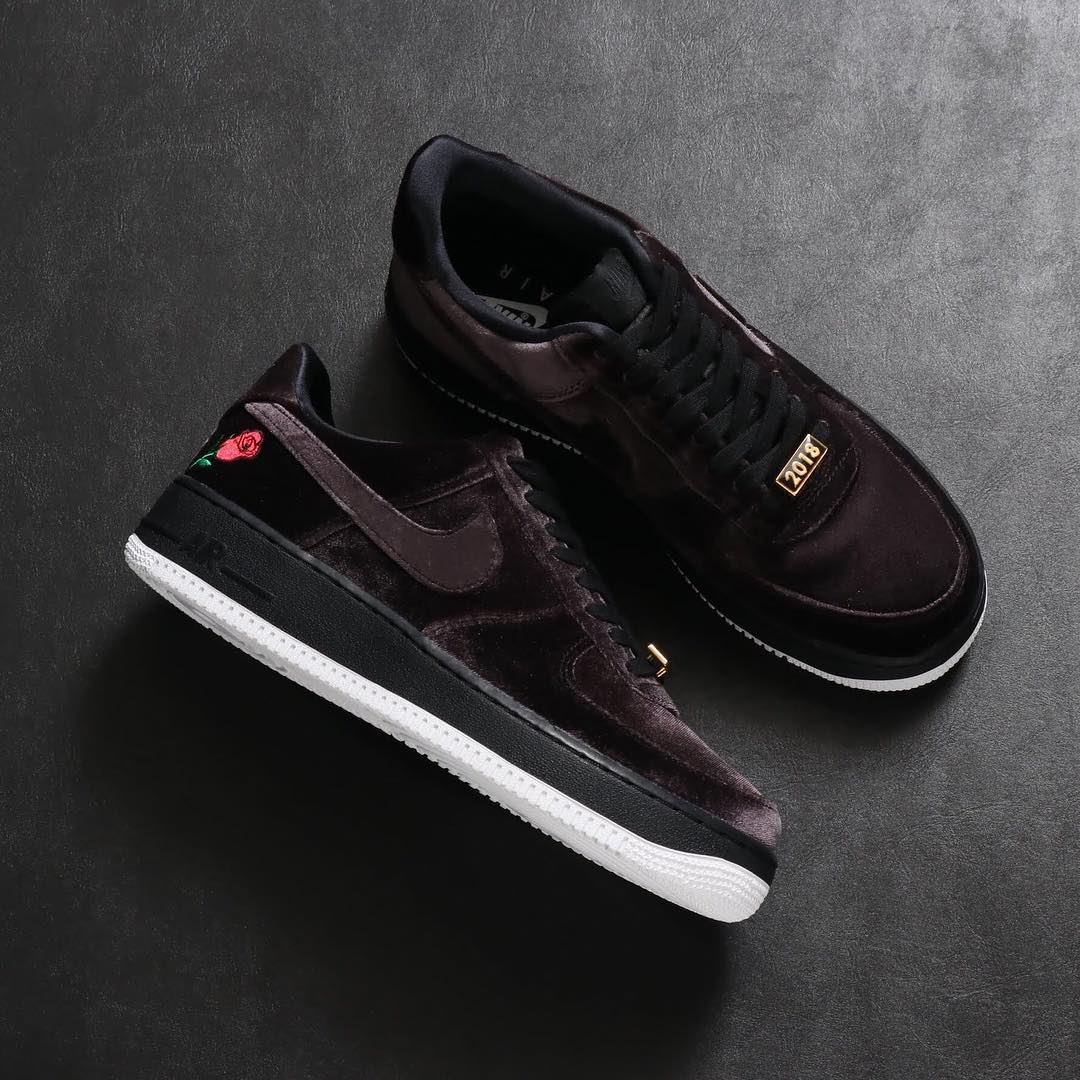 AirForce1 质感不输 CLOT 白丝绸!Air Force 1 “Satin” 下周发售 AirForce1 质感不输 CLOT 白丝绸!Air Force 1 “Satin” 下周发售