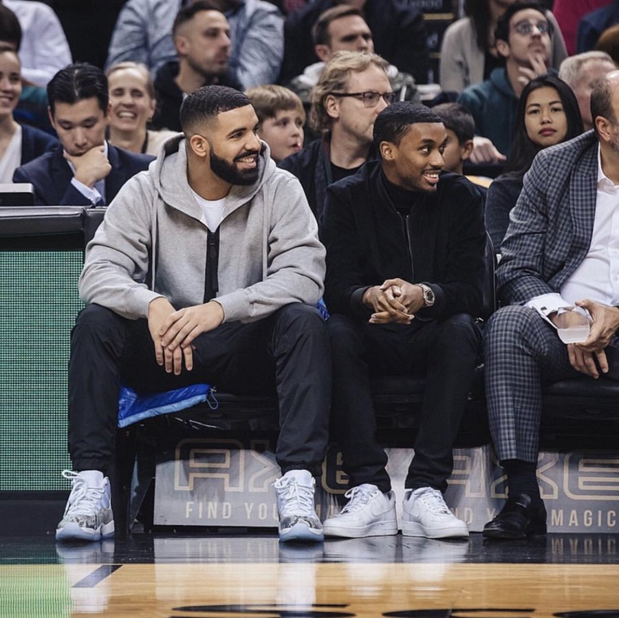 Drake,Air Jordan 11 头一次见!Drake 上脚蟒纹版本 Air Jordan 11! Drake,Air Jordan 11 头一次见!Drake 上脚蟒纹版本 Air Jordan 11!