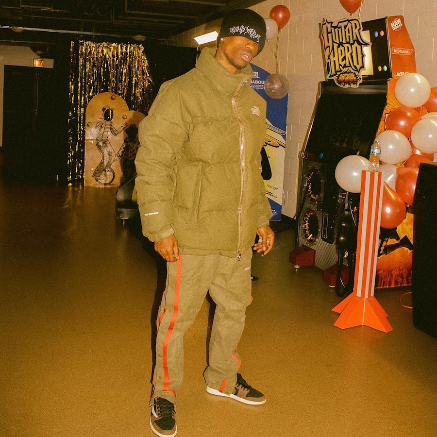 Travis Scott,明星,AJ1,Air Jordan 第二款配色首度曝光!Travis Scott 上脚全新版本反勾 AJ1 Travis Scott,明星,AJ1,Air Jordan 第二款配色首度曝光!Travis Scott 上脚全新版本反勾 AJ1