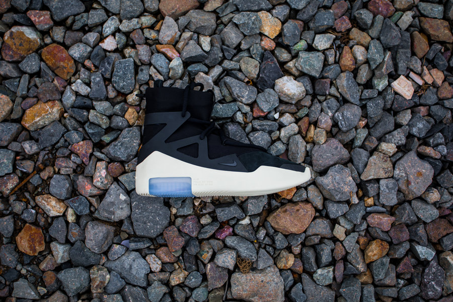 发售,Air FOG 1,Nike,Yeezy,adidas Air FOG 1、黄斑马还有 UNDFTD 联名!本周末发售的狠货真不少! 发售,Air FOG 1,Nike,Yeezy,adidas Air FOG 1、黄斑马还有 UNDFTD 联名!本周末发售的狠货真不少!
