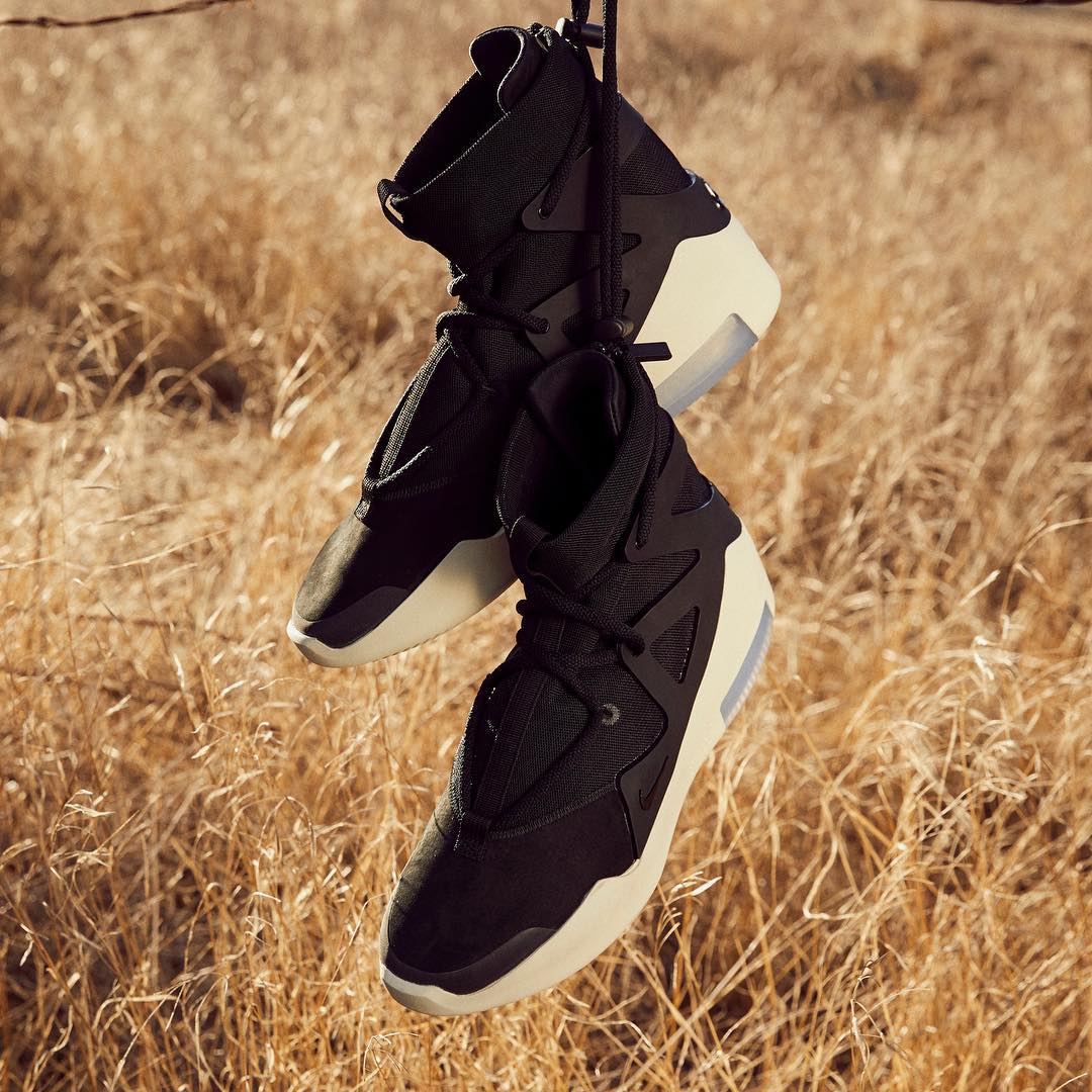 AJ1,Air Jordan 1,OFF-WHITE,Yee 近期重磅球鞋接连降价!最夸张的一双跌了五千!连 AJ1 都撑不住了! AJ1,Air Jordan 1,OFF-WHITE,Yee 近期重磅球鞋接连降价!最夸张的一双跌了五千!连 AJ1 都撑不住了!