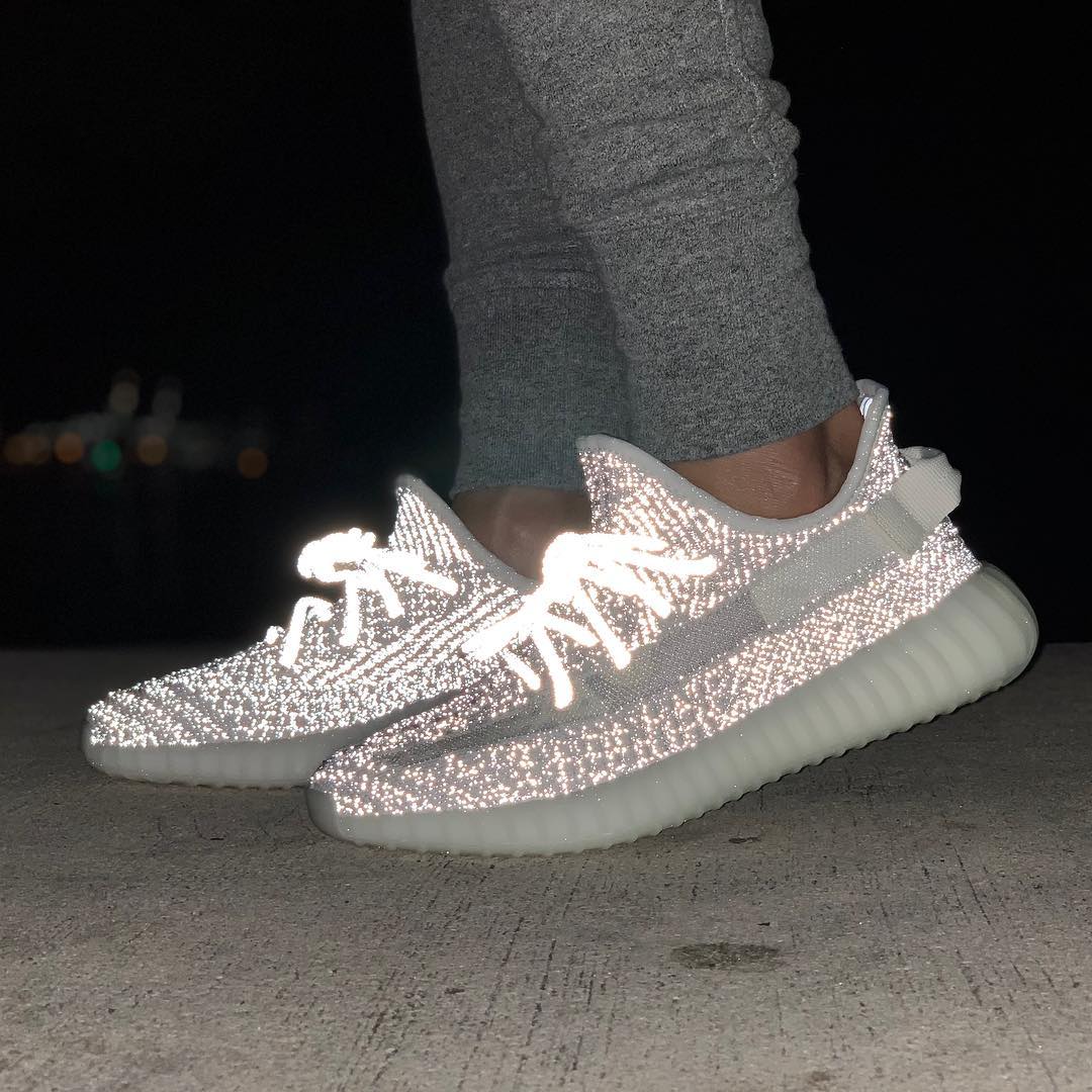 Yeezy 350 V2,adidas,发售,上脚 两个版本有何区别?Yeezy 350 V2 “Static” 下周即将发售 Yeezy 350 V2,adidas,发售,上脚 两个版本有何区别?Yeezy 350 V2 “Static” 下周即将发售