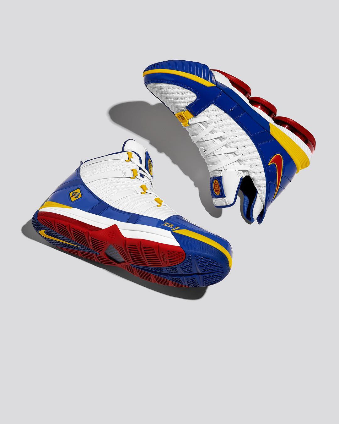 Nike,LeBron 3,AO2434-100,发售 PE 配色竟然真要发售!LeBron 3 “SuperBron” 明年一月登场 Nike,LeBron 3,AO2434-100,发售 PE 配色竟然真要发售!LeBron 3 “SuperBron” 明年一月登场