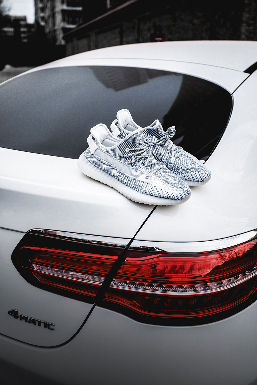 Yeezy Boost 350 V2,Yeezy 700 V 半透明 Yeezy 350 V2 还能买!明天上午别忘了 Yeezy 700 V2! Yeezy Boost 350 V2,Yeezy 700 V 半透明 Yeezy 350 V2 还能买!明天上午别忘了 Yeezy 700 V2!