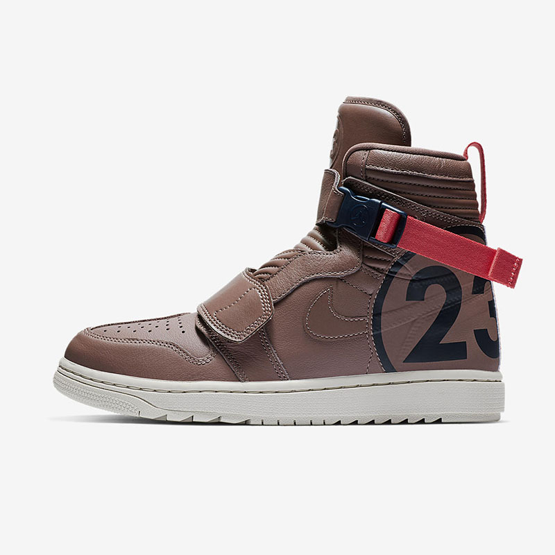 Air Jordan,23,AJ1,Moto,MotoSpo 比 OG 版本还要贵!不过这双摩托版本 AJ1 小编觉得物有所值! Air Jordan,23,AJ1,Moto,MotoSpo 比 OG 版本还要贵!不过这双摩托版本 AJ1 小编觉得物有所值!