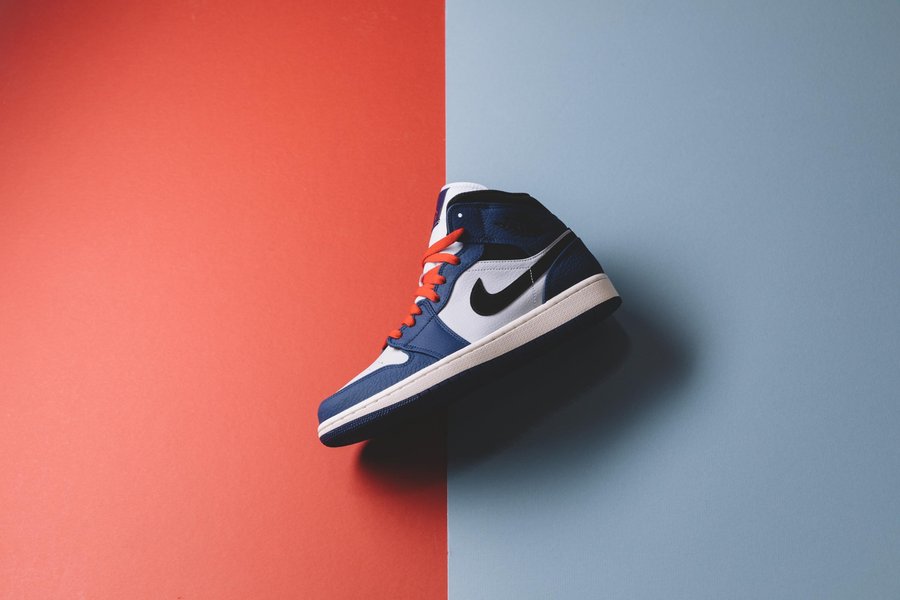 Air Jordan 1 Mid,AJ1,发售 八孔 Air Jordan 1 又有新配色!这双 “小小闪电” 有点好看 Air Jordan 1 Mid,AJ1,发售 八孔 Air Jordan 1 又有新配色!这双 “小小闪电” 有点好看