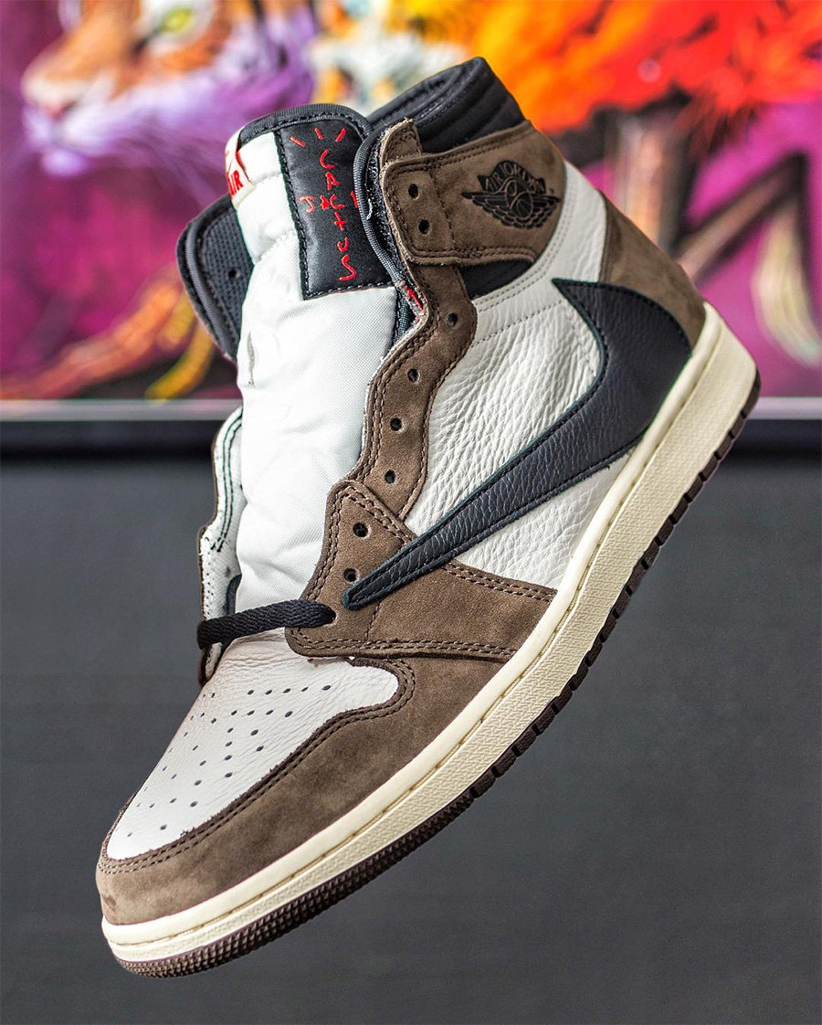 Travis Scott,AJ1,Air Jordan 1 反钩 Air Jordan 1 到底有多帅?结合「芝加哥」配色更是不得了! Travis Scott,AJ1,Air Jordan 1 反钩 Air Jordan 1 到底有多帅?结合「芝加哥」配色更是不得了!