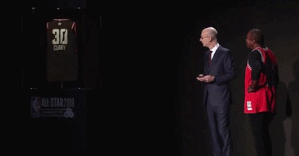 NBA,全明星赛,球衣 球衣 “黑科技”?亚当·萧华展示 NBA 全明星赛 「智能球衣」! NBA,全明星赛,球衣 球衣 “黑科技”?亚当·萧华展示 NBA 全明星赛 「智能球衣」!