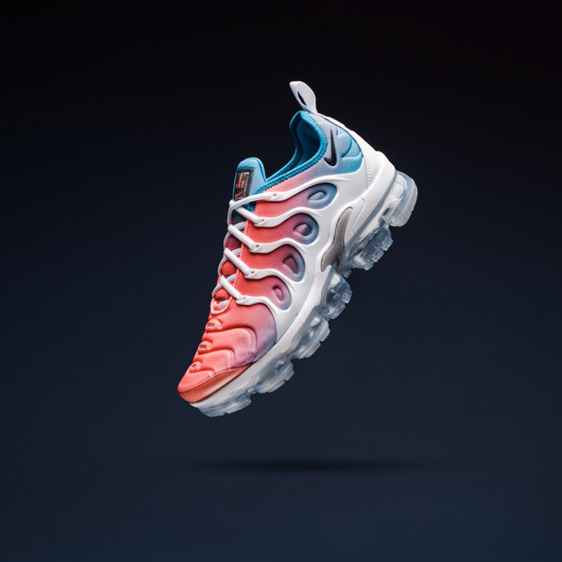 Air VaporMax Plus,发售,CI5862-60 蓝粉渐变小清新!合体鞋款 Air VaporMax Plus 现已海外发售 Air VaporMax Plus,发售,CI5862-60 蓝粉渐变小清新!合体鞋款 Air VaporMax Plus 现已海外发售