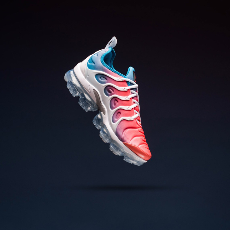 Air VaporMax Plus,发售,CI5862-60 蓝粉渐变小清新!合体鞋款 Air VaporMax Plus 现已海外发售 Air VaporMax Plus,发售,CI5862-60 蓝粉渐变小清新!合体鞋款 Air VaporMax Plus 现已海外发售