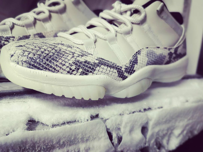 Air Jordan 11,Air Jordan 11 Lo 实物首次曝光!白蛇 Air Jordan 11 Low 将于近期发售! Air Jordan 11,Air Jordan 11 Lo 实物首次曝光!白蛇 Air Jordan 11 Low 将于近期发售!