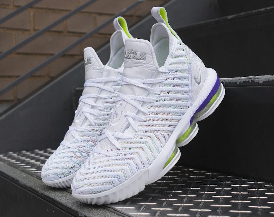 Lebron 16,Buzz Lightyear,发售,AO 这款配色有点小清新!LeBron 16 “Buzz Lightyear” 下周发售 Lebron 16,Buzz Lightyear,发售,AO 这款配色有点小清新!LeBron 16 “Buzz Lightyear” 下周发售