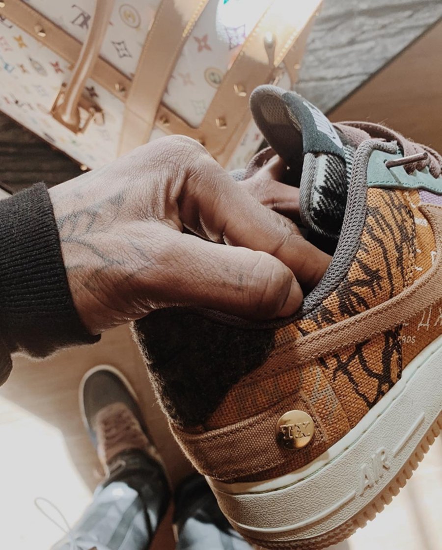 Travis Scott,AF1, Nike Air For Travis Scott 亲晒!全新 Air Force 1 “Cactus Jack” 首次曝光 Travis Scott,AF1, Nike Air For Travis Scott 亲晒!全新 Air Force 1 “Cactus Jack” 首次曝光