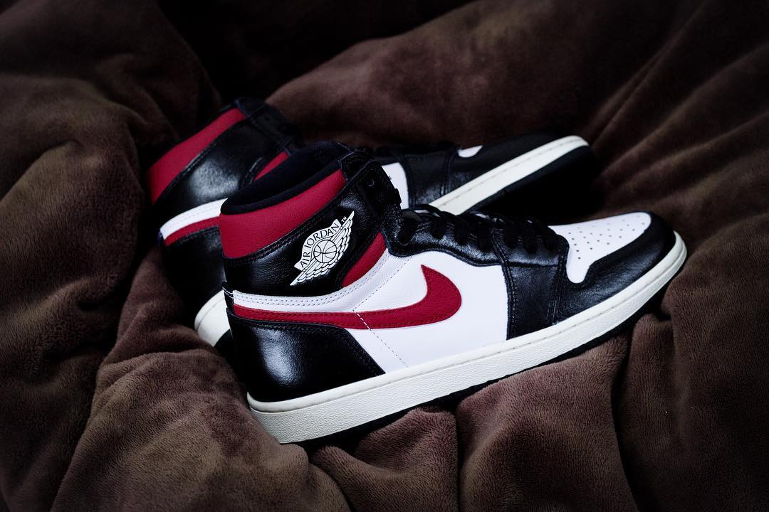 AJ1,Air Jordan 1,555088-061,发售 黑脚趾 + 经典配色!这双六月发售的 AJ1 又有全新细节美图 AJ1,Air Jordan 1,555088-061,发售 黑脚趾 + 经典配色!这双六月发售的 AJ1 又有全新细节美图