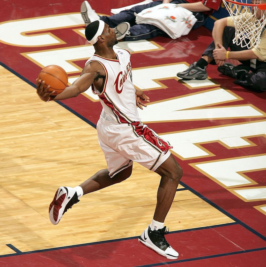 LeBron 3,Nike,Home,发售,AO2434-1 官方跳票后再度发售!Nike LeBron 3 “Home” 实物欣赏 LeBron 3,Nike,Home,发售,AO2434-1 官方跳票后再度发售!Nike LeBron 3 “Home” 实物欣赏