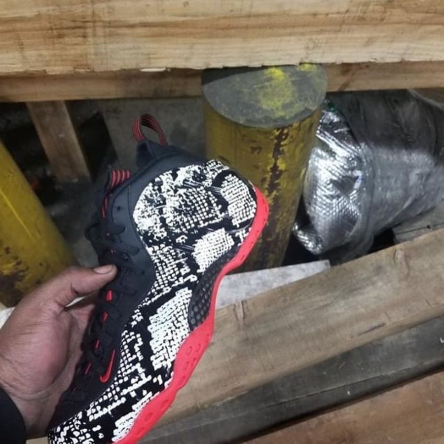 Air Foamposite One,Nike,314996 除了 AJ11,今年还有前所未见的蛇纹喷!下月即将发售! Air Foamposite One,Nike,314996 除了 AJ11,今年还有前所未见的蛇纹喷!下月即将发售!