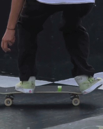 Frog Skateboards x Nike SB Bla 毛绒玩具爬上鞋面!独特联名 Nike SB 本周发售! Frog Skateboards x Nike SB Bla 毛绒玩具爬上鞋面!独特联名 Nike SB 本周发售!