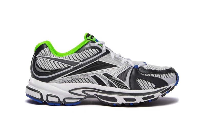 Vetements x Reebok Spike Runne 涂鸦风格,科技质感,复古跑鞋!Vetements 联名系列现已发售 Vetements x Reebok Spike Runne 涂鸦风格,科技质感,复古跑鞋!Vetements 联名系列现已发售