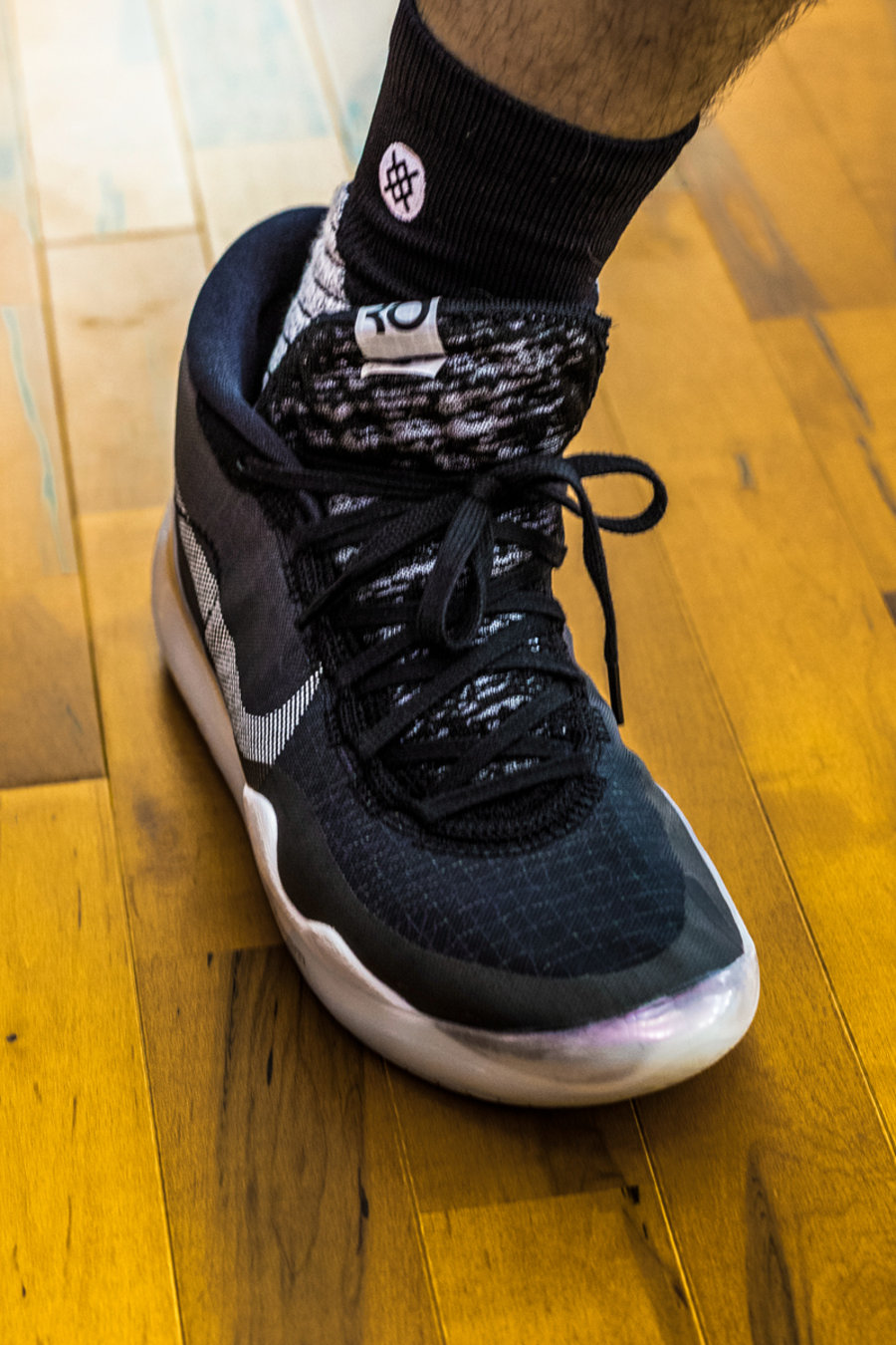 AR4230-001,KD12,Nike AR4230-001 售价 ¥1299,小编同款的黑白 KD12 即将发售! AR4230-001,KD12,Nike AR4230-001 售价 ¥1299,小编同款的黑白 KD12 即将发售!