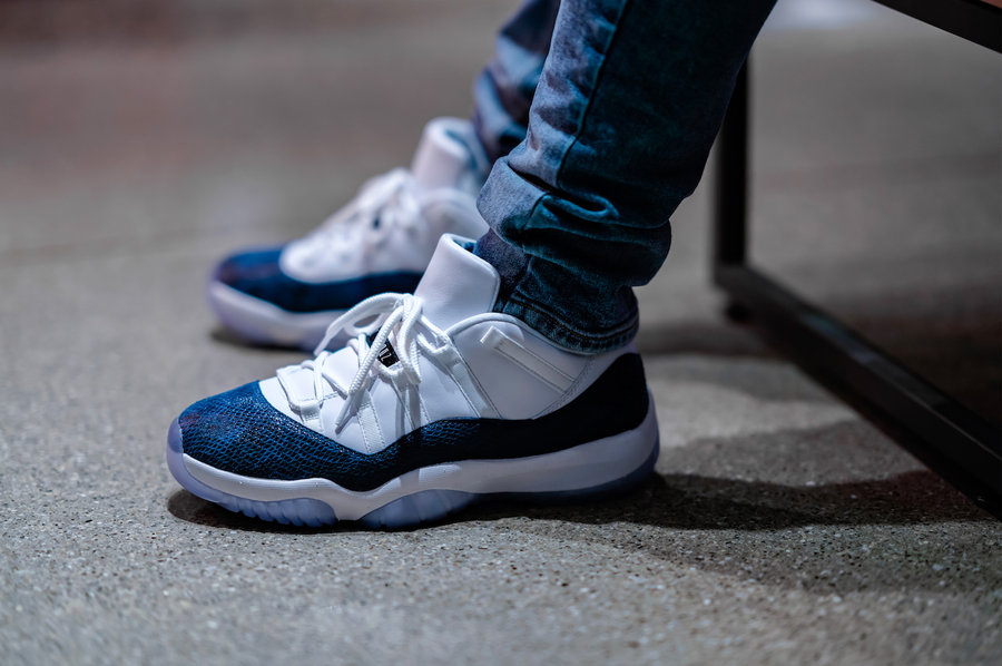 Air Jordan 11 Low,AJ11,发售,CD68 今年首个低帮配色!蓝蛇 Air Jordan 11 Low 上脚图来了! Air Jordan 11 Low,AJ11,发售,CD68 今年首个低帮配色!蓝蛇 Air Jordan 11 Low 上脚图来了!
