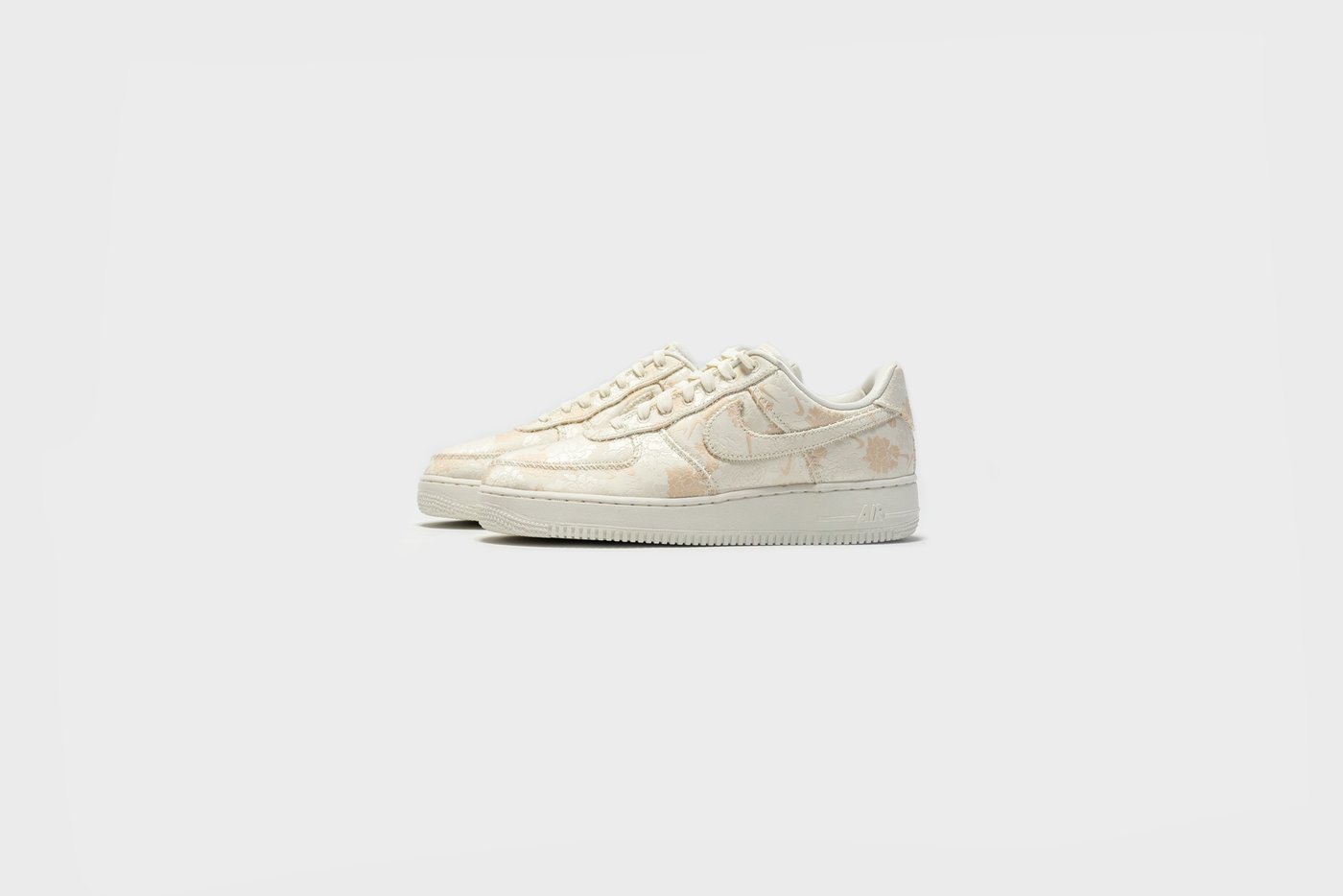 Air Force 1,CLOT,AF1, 堪比 CLOT 联名!小白丝绸 Air Force 1 你给打几分? Air Force 1,CLOT,AF1, 堪比 CLOT 联名!小白丝绸 Air Force 1 你给打几分?