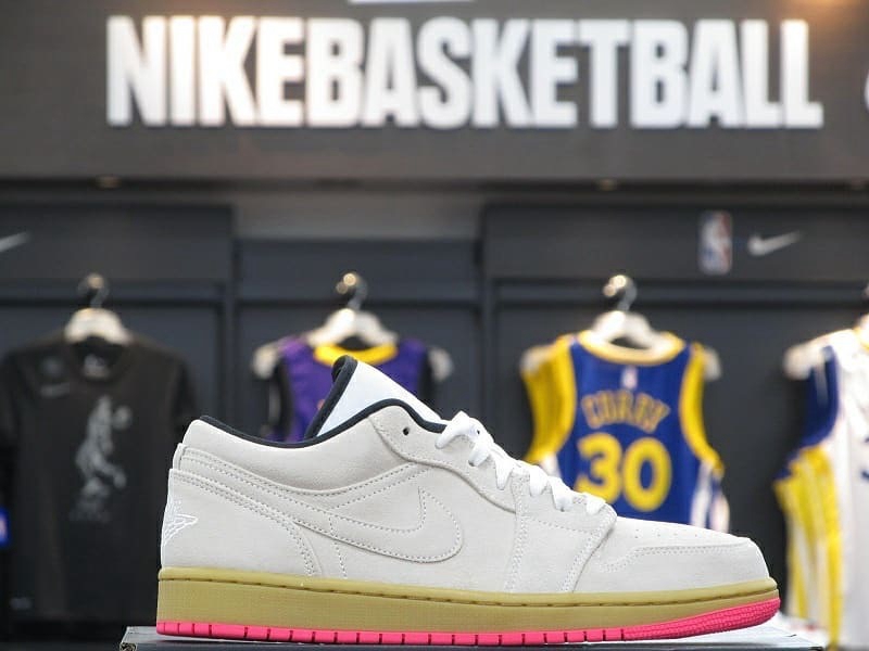 Air Jordan 1,low 黑脚趾又来了!这两双 Air Jordan 1 Low 你心动了吗? Air Jordan 1,low 黑脚趾又来了!这两双 Air Jordan 1 Low 你心动了吗?