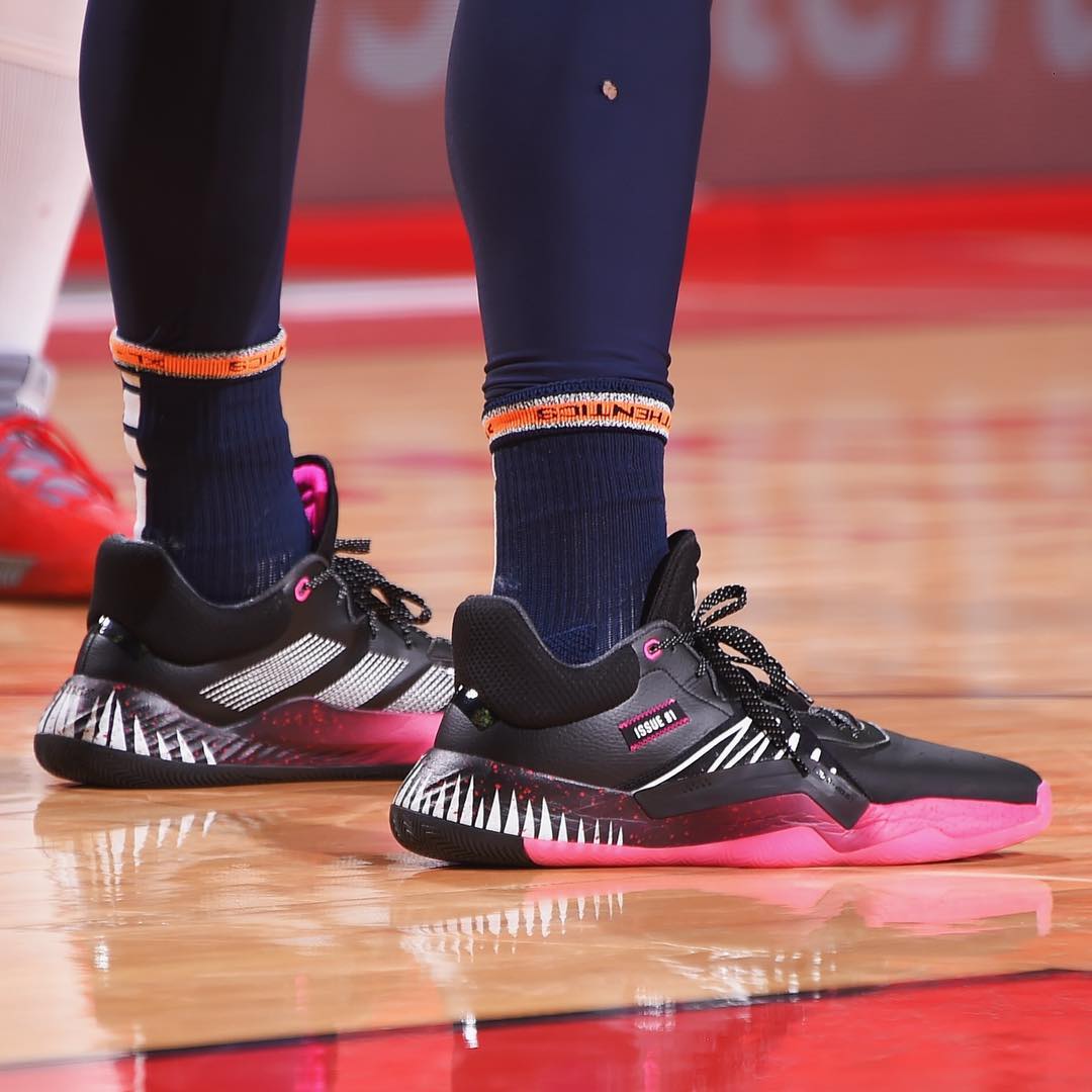 adidas,D.O.N. Issue #1,发售,明星,上 风骚粉色点缀!米切尔上脚 adidas D.O.N. Issue #1 全新配色 adidas,D.O.N. Issue #1,发售,明星,上 风骚粉色点缀!米切尔上脚 adidas D.O.N. Issue #1 全新配色