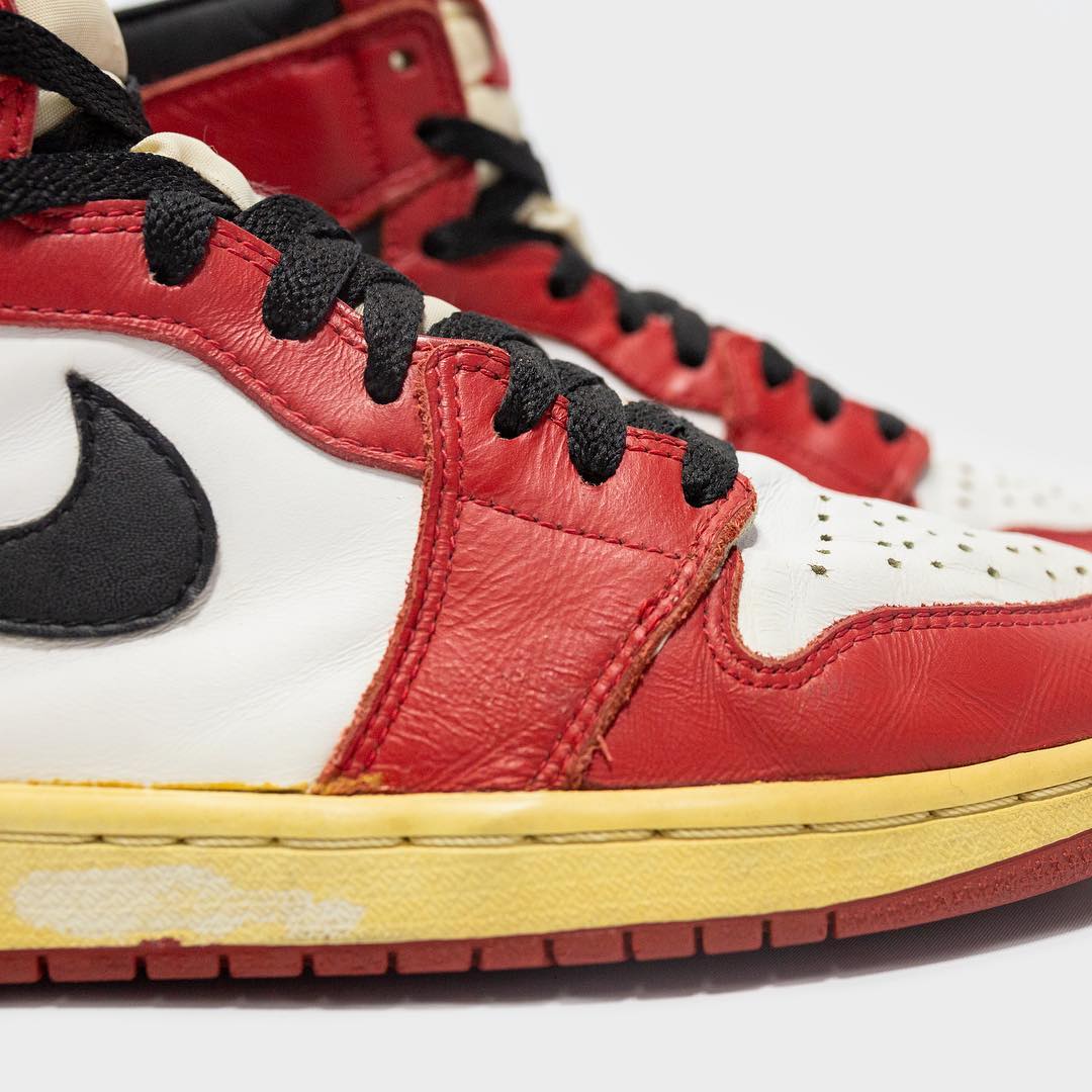 AJ1,Air Jordan 1 把芝加哥 Air Jordan 1 “Chicago” 存放 25 年,会是个什么模样? AJ1,Air Jordan 1 把芝加哥 Air Jordan 1 “Chicago” 存放 25 年,会是个什么模样?